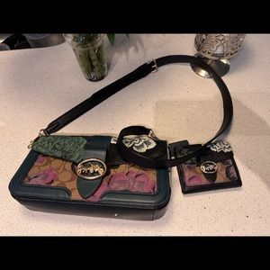 Coach purse and wallet